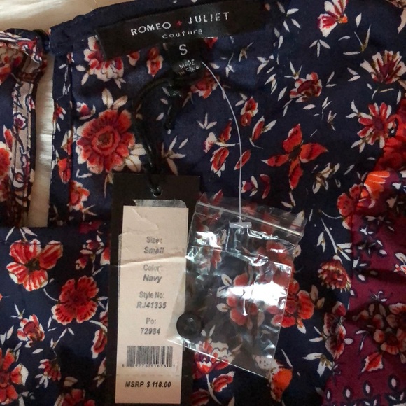Romeo + Juliet Couture top size Small - Picture 2 of 4